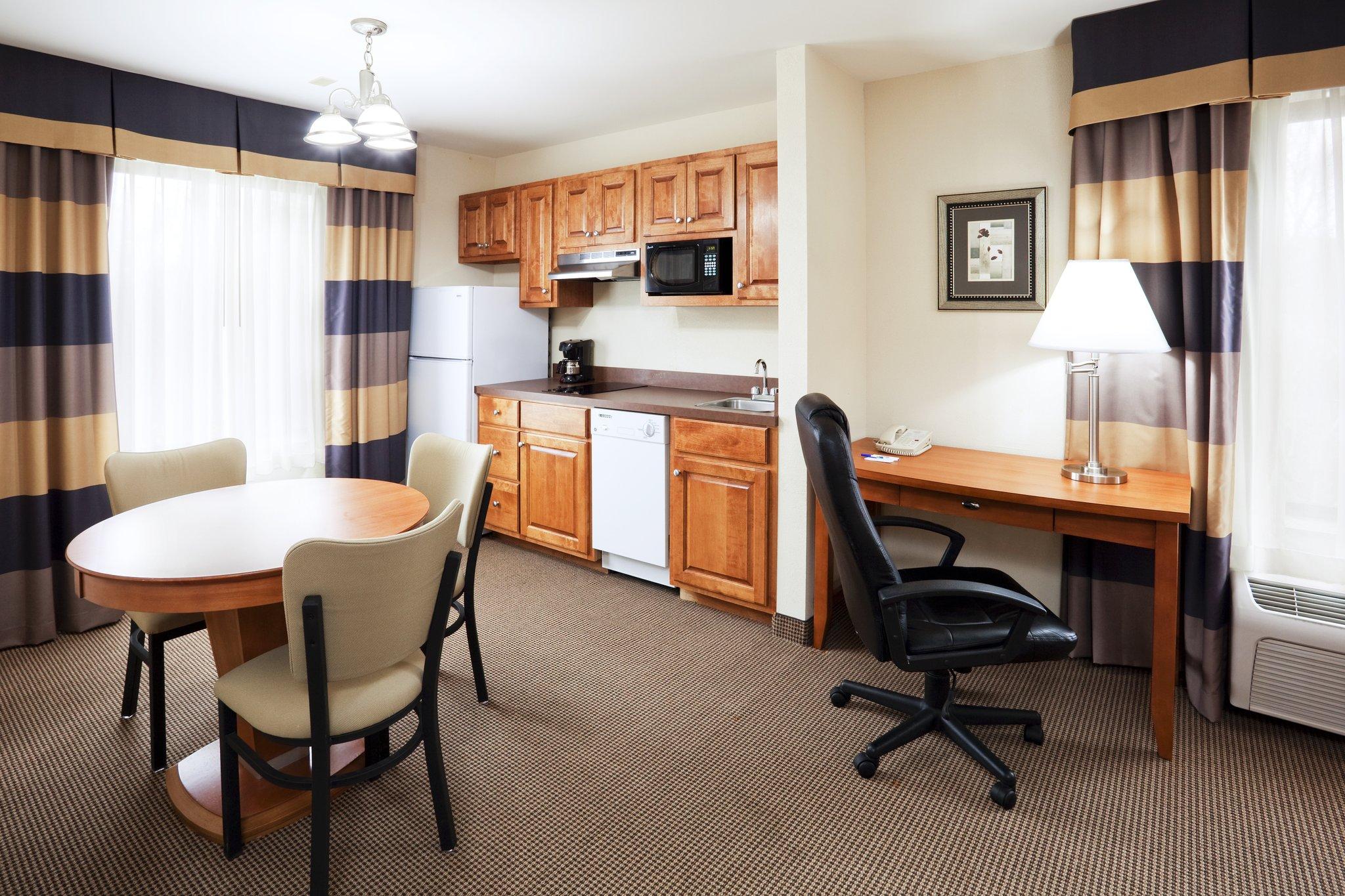 Holiday Inn Express Forest City By Ihg Exterior foto